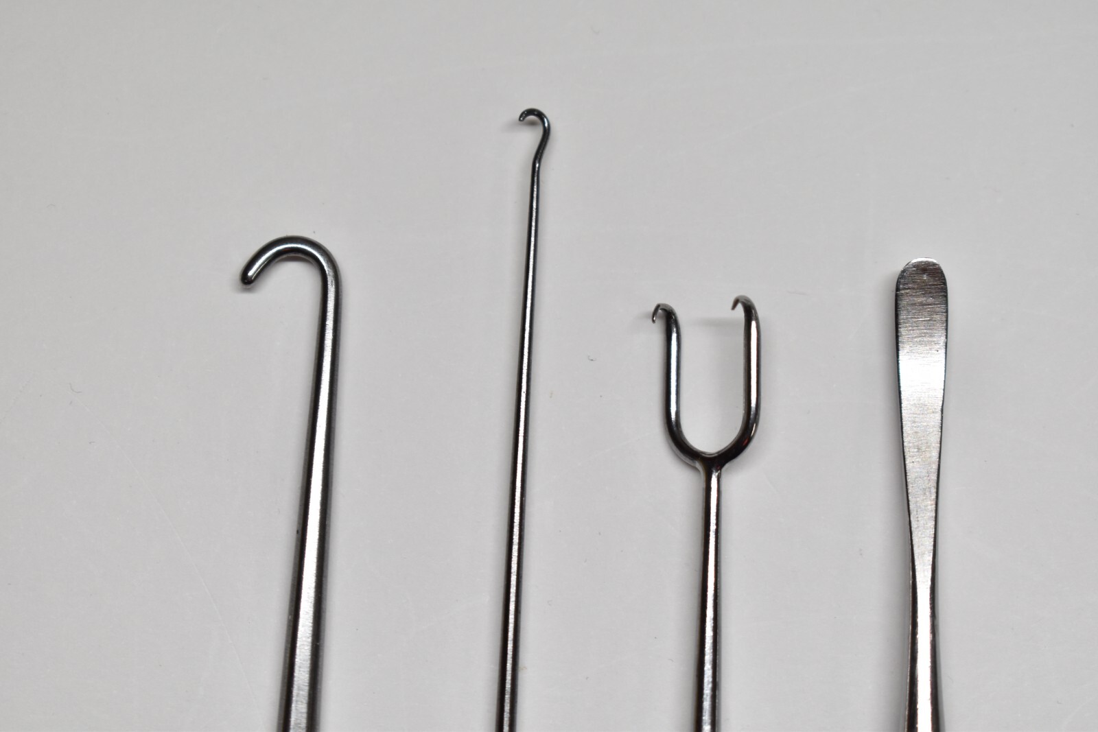 V.Mueller Surgical Instrument 4 PCS of Various Hand-held Medical Instruments
