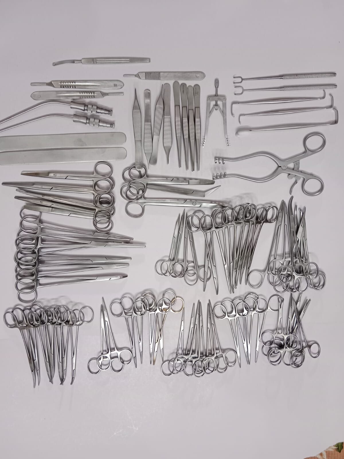 Plastic Surgery Surgical instruments 82 pcs set Fine quality