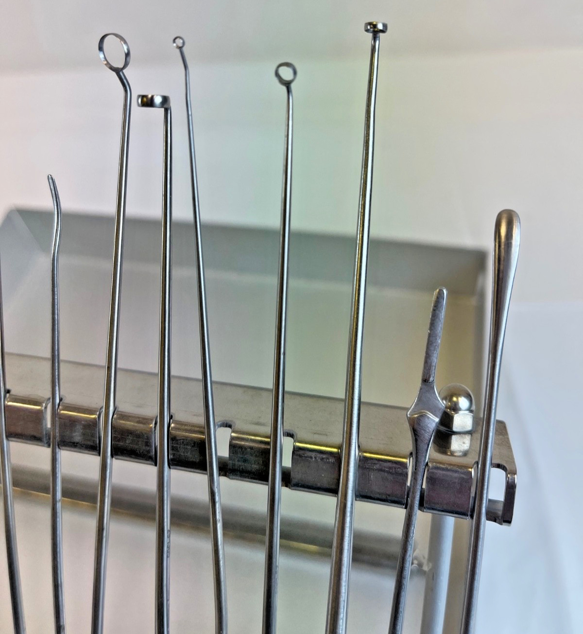20 Piece V. Mueller Transphenoidal Dissector Instrument Set w/ Case Neurology